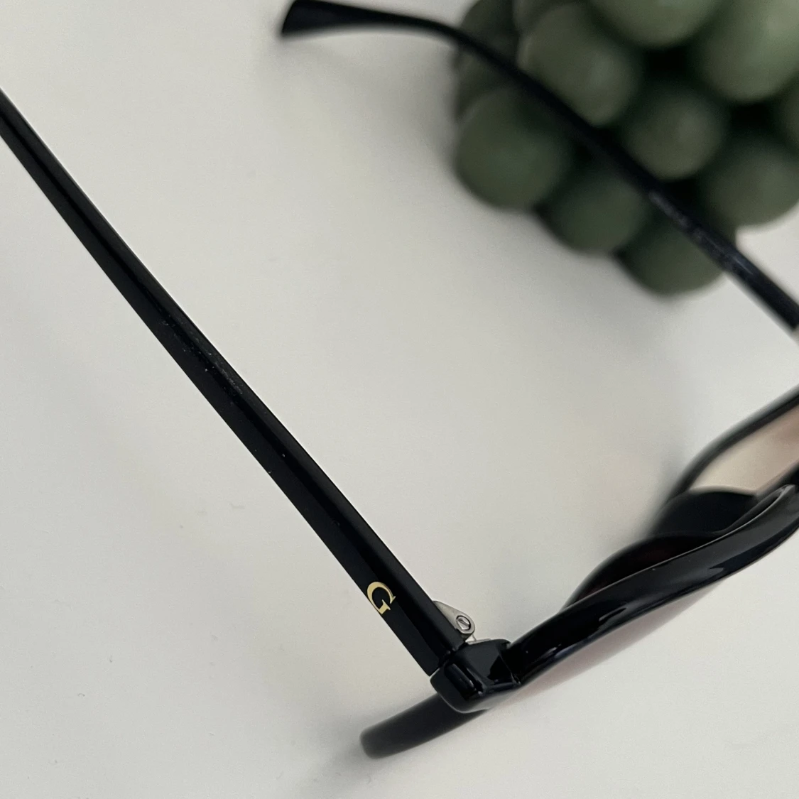 Guess sunglasses - 91