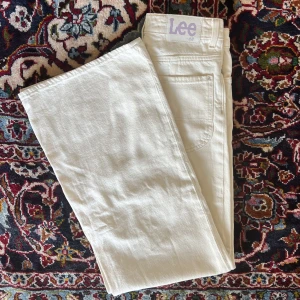 Lee jeans - Lee x hm jeans i nyskick. Modell: High rise wide legs. 200 + frakt!