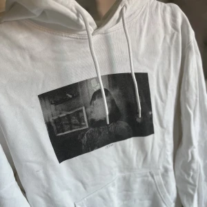 Hoodie - Hoodie från carlings💕 kom med prisförslag!
