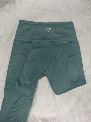 Gymshark tights  - Storlek S. True to size. Använt endast fåtal gånger. 