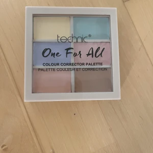 Technic Color corrector - Säljer denna color correctorn från Technic. Den liknar den från Nyx väldigt mycket. Jag har använt den någon enstaka gång. Jag säljer den då den inte kommer till användning.