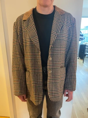Vintage Rutig Kavaj - Så fin oversized kavaj, dessvärre för stor på mig 