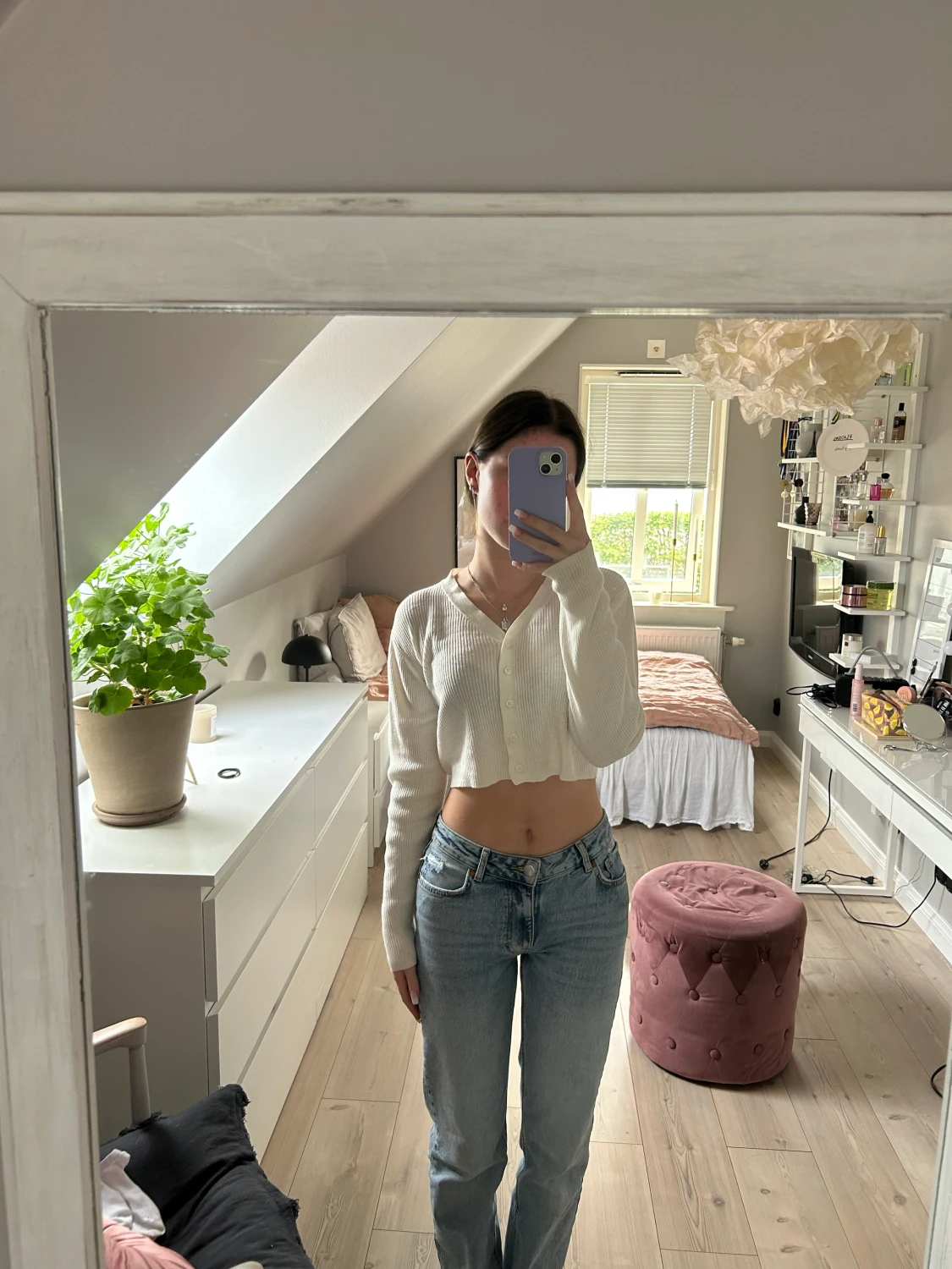 Gräddvit croppad stickad kofta! 🤍🤍🤍