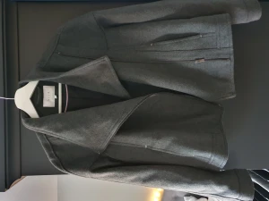 Höstjacka - Fin höstjacka, i princip oanvänd!