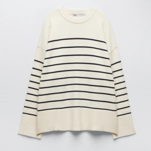 Randig Stickad  - Stickad beige tröja från zara, använd 1 gång och är i storlek xs. 200kr+frakt, trycke inte köp nu