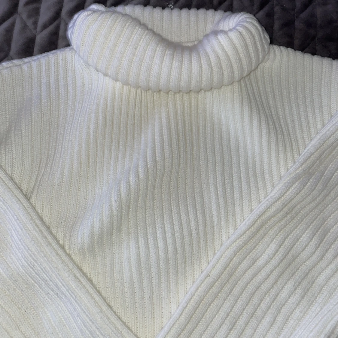 Vit stickad tröja - 91