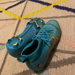 Fotbollsskor blåa nike - Nike Superfly 8 Elite. Storlek: 37/38