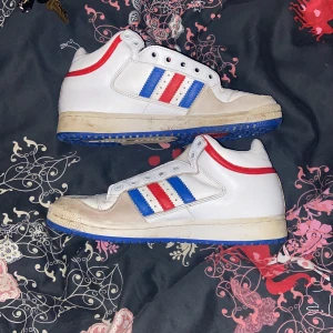 Adidas skor - Adidas skor hyfsat använda 