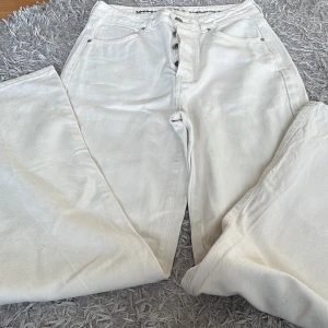 Jeans - Ett par jättefina jeans från Gina Tricot i ett jättefint skick 