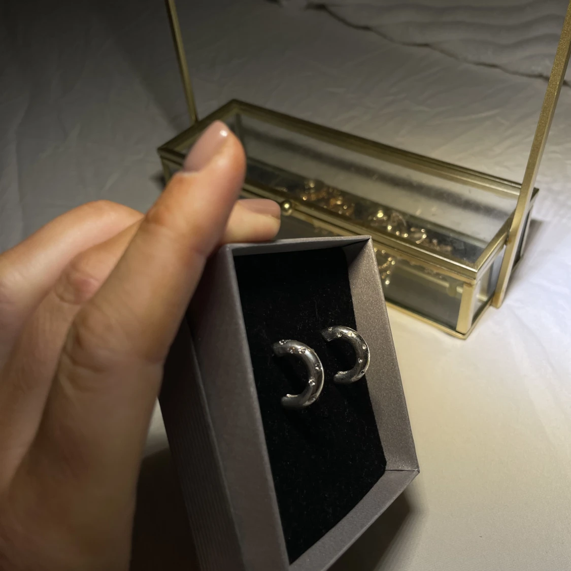 Silver örhängen med stenar - 91