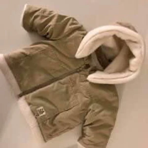 Babyn jacka strl 62  - Babyjacka strl 62 fint skick  🤗köparen står för frakt 