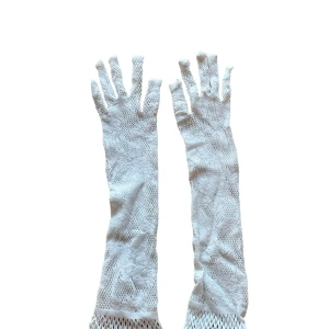 Näthandskar Vita Spets Blommor - Vita Spets Näthandskar. Ej använda! Skicka ett meddelande om ni vill ha mer bilder, information etc! <3