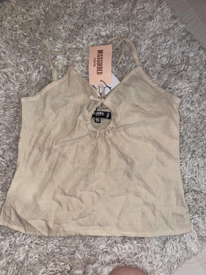 Sommartopp - Jättefin beige sommartopp😍😍😍