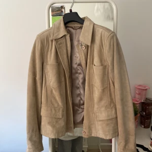 Skön och härlig jacka  - Köpt på vinted länge sedan. 