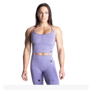 Träningstopp - Använd få gånger, så i fint skick. Nypris 449kr. Lånade bilder!  