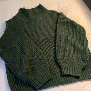 Jätteskön grön stickad tröja från monki i storlek XS❤️❤️