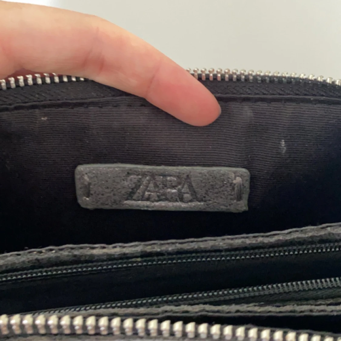 Zara väska  - 91