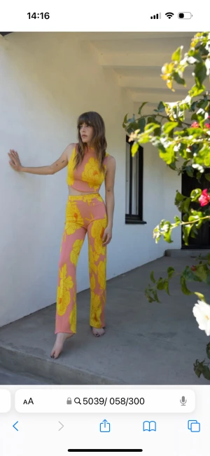 Zara set - Helt nytt set från zara med lappar kvar! storlek S!💕