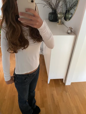 Jeans - Snygga jeans midjemått 76 innerbenslängd 76 size6 (typ 32, 34) buda💕💕