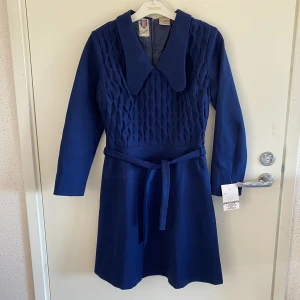 60s dress - Superfin vintageklänning från Pop! Köpt för 550kr, aldrig använd.