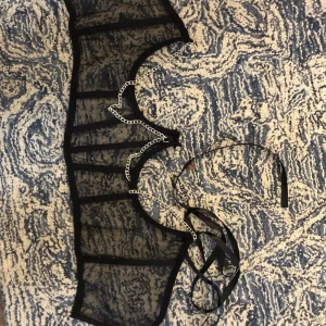 Bodice liknande grej  - Köpte den i polen. Inte bärt utomhus då jag inte visste hur jag skulle styla den