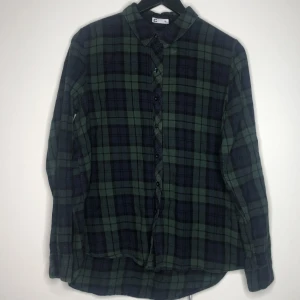 Skjorta - - Mycket bra skick