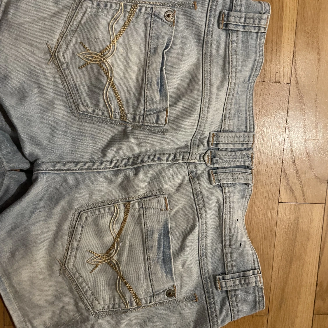 Lågmidjade jeansshorts  - 91