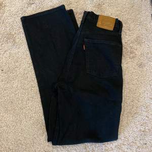 Levis W 25 L 29. Snygga svarta jeans. 