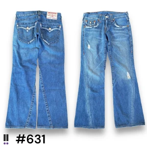 True religion 631 - Bootcut true religion joey, 💜midja rakt över, 39cm💜innerben, 76cm💜ytterben, 95cm💜benöppning, 22cm💜modell 160 💜 