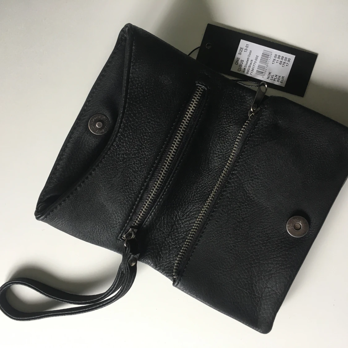 Väska med små stenar/nitar  - 91