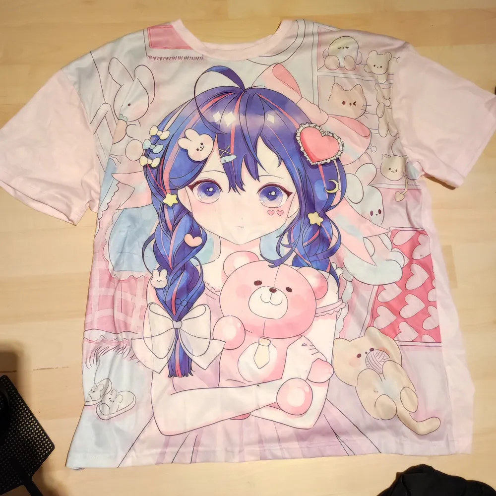 Ny kawaii anime kortärmad t-shirt.🍧. T-shirts.