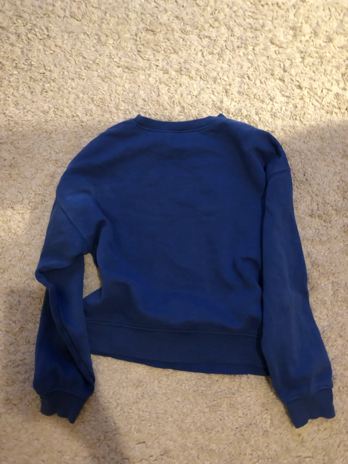 Blå tröja - 90
