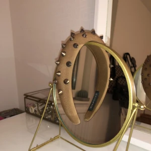 Nitdiadem  - Handmade diadem ifrån Åhléns, beige /brunt