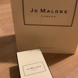 Jo Malone scarlet puppy - En ren och nyfödd bebis doft med lite noter av frukt