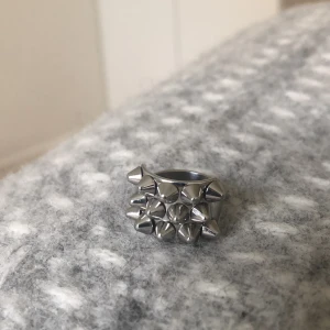 Edblad ring - Köptes för någon vecka sen , aldrig använd. ANVÄND KÖP NU❤️