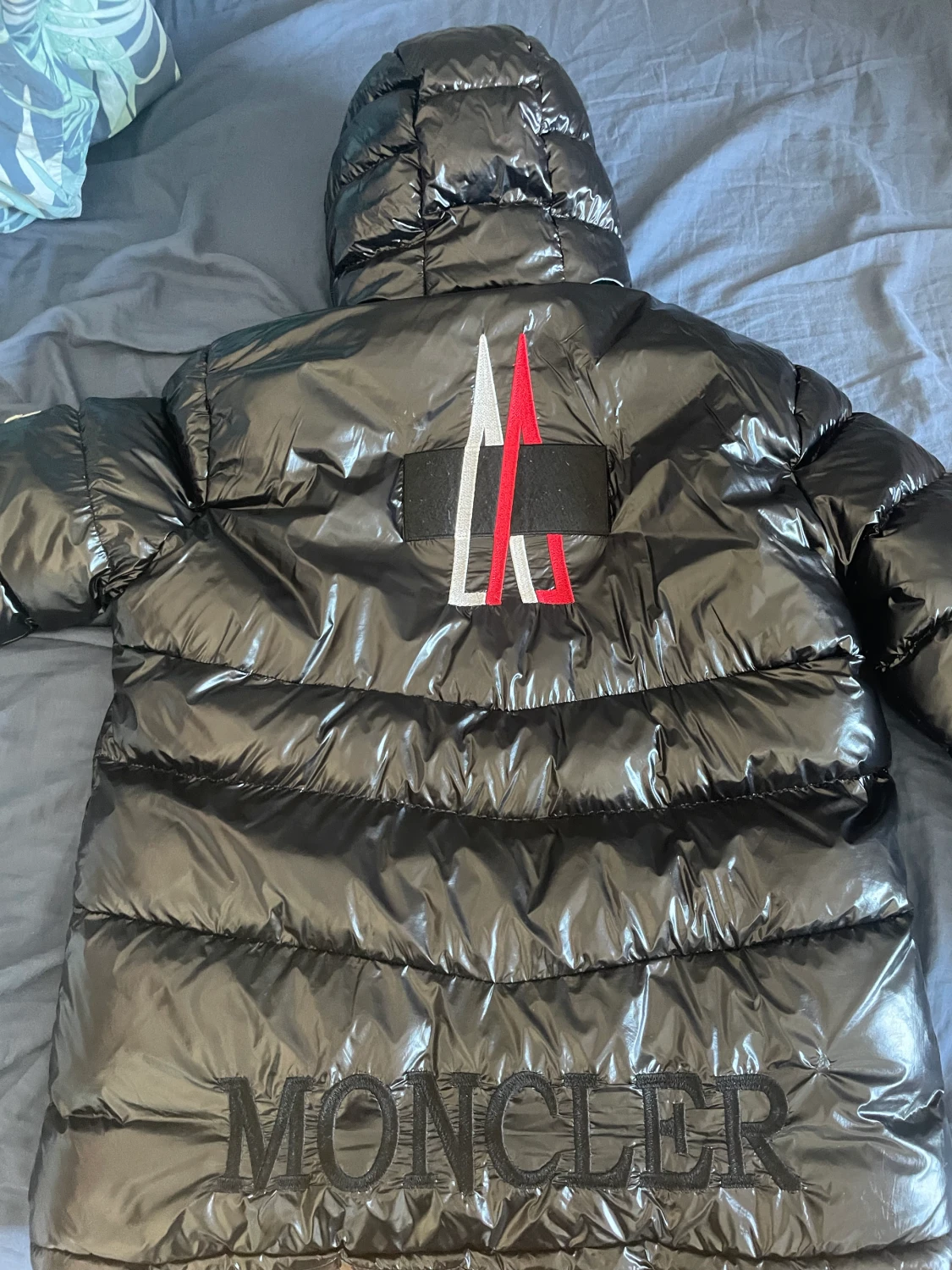 Moncler jacka  - 90