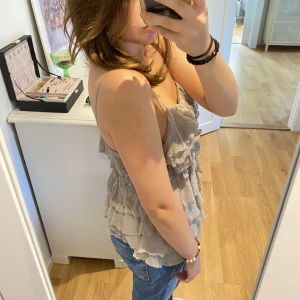 jättefint linne - så fint linne men kmr aldrig till använding, köpt här på plick 