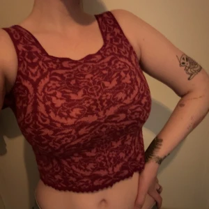 Topp i ull och siden - Oleana - Fint rosa linne från Oleana i 75% ull och 25% siden 🌺 Köpt second hand (nypris ca 2800kr). Den är i storlek M, men har nog krympt lite.