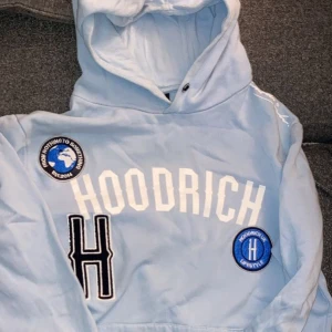 Hoodrich hoodie - Har tröttnat på tröjan bara, passar även som S