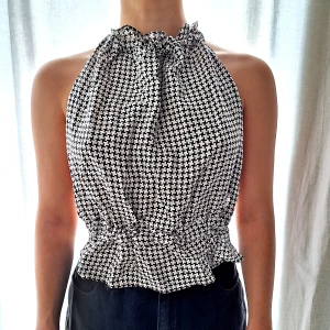 Topp - Tunn topp med öppen rygg och justerbara band