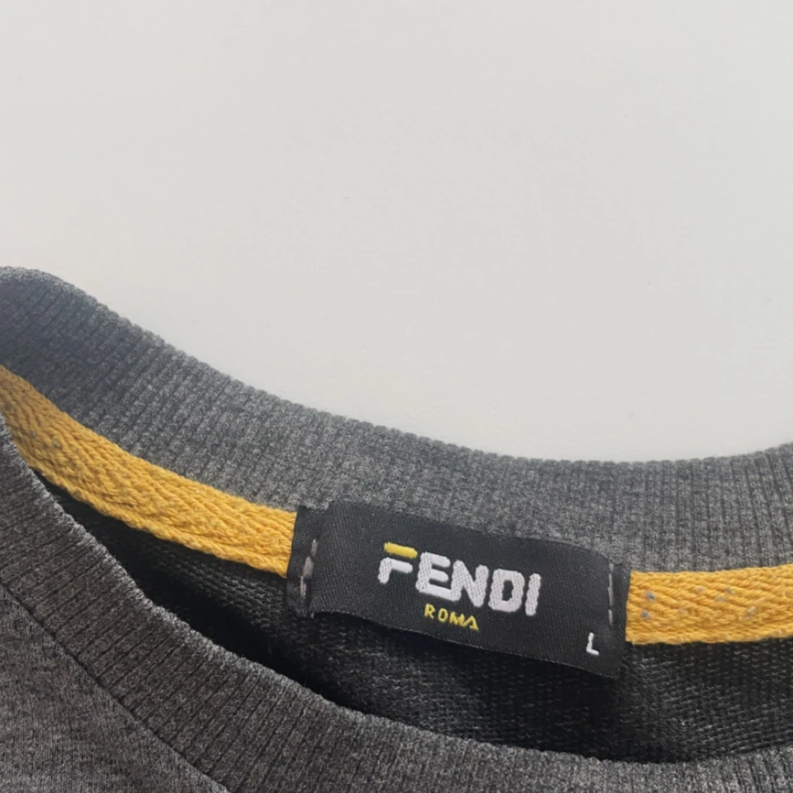 Fendi sweatshirt (L) - 91