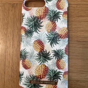 Ideal of sweden skal  - Fint skick! Passar iPhone 7+💚