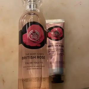 1 spray från the body shop british rosé och en british rosé handkräm Använda fåtal gånger