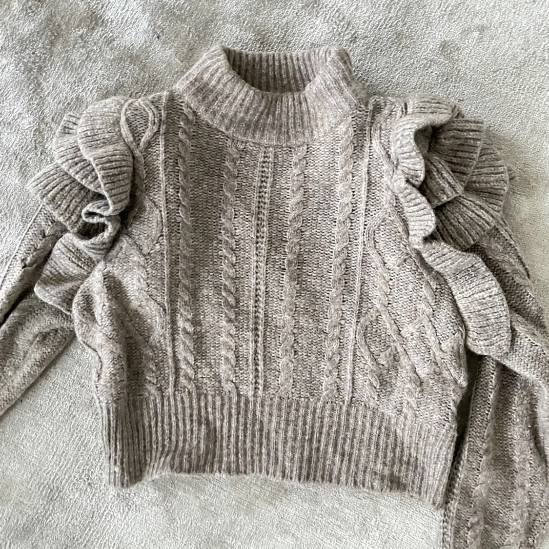 Stickad tröja beige - 90