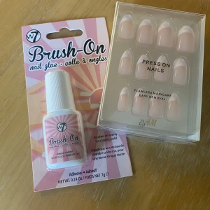 Press on-naglar + nagellim - Helt oanvända och oöppnat. Hör gärna av dig vid frågor. 