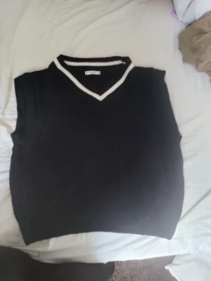 gekås - säljer denna stickade väst från Gekås💝⭐