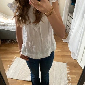 Vit zara blus - Superfin blus från zara, finns inte längre i lager💗I bra skick!