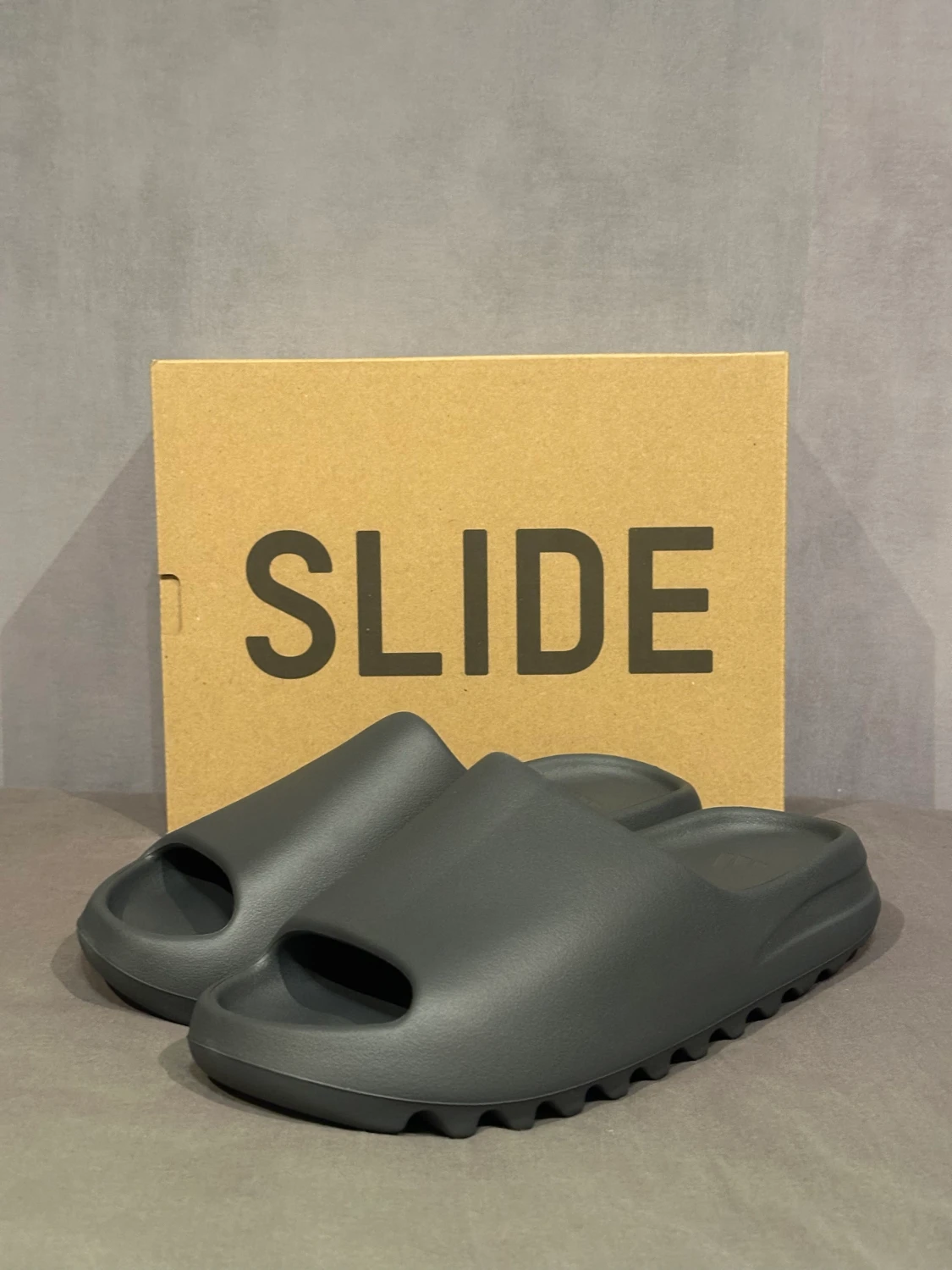 Yeezy Slides Slate Marine