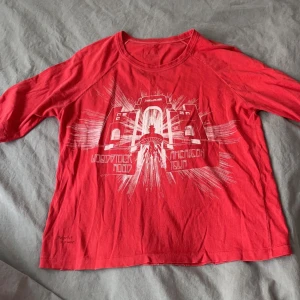 Zadig t-shirt - Så snygg Zadig t-shirt som inte säljs längre, säljer pga att den inte kommer till användning längre och den är i superfint skick då den endast är använd 1 gång 💖