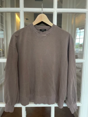 Collegetröja Massimo Dutti - Tunn collegetröja från Massimo Dutti i storlek S. 